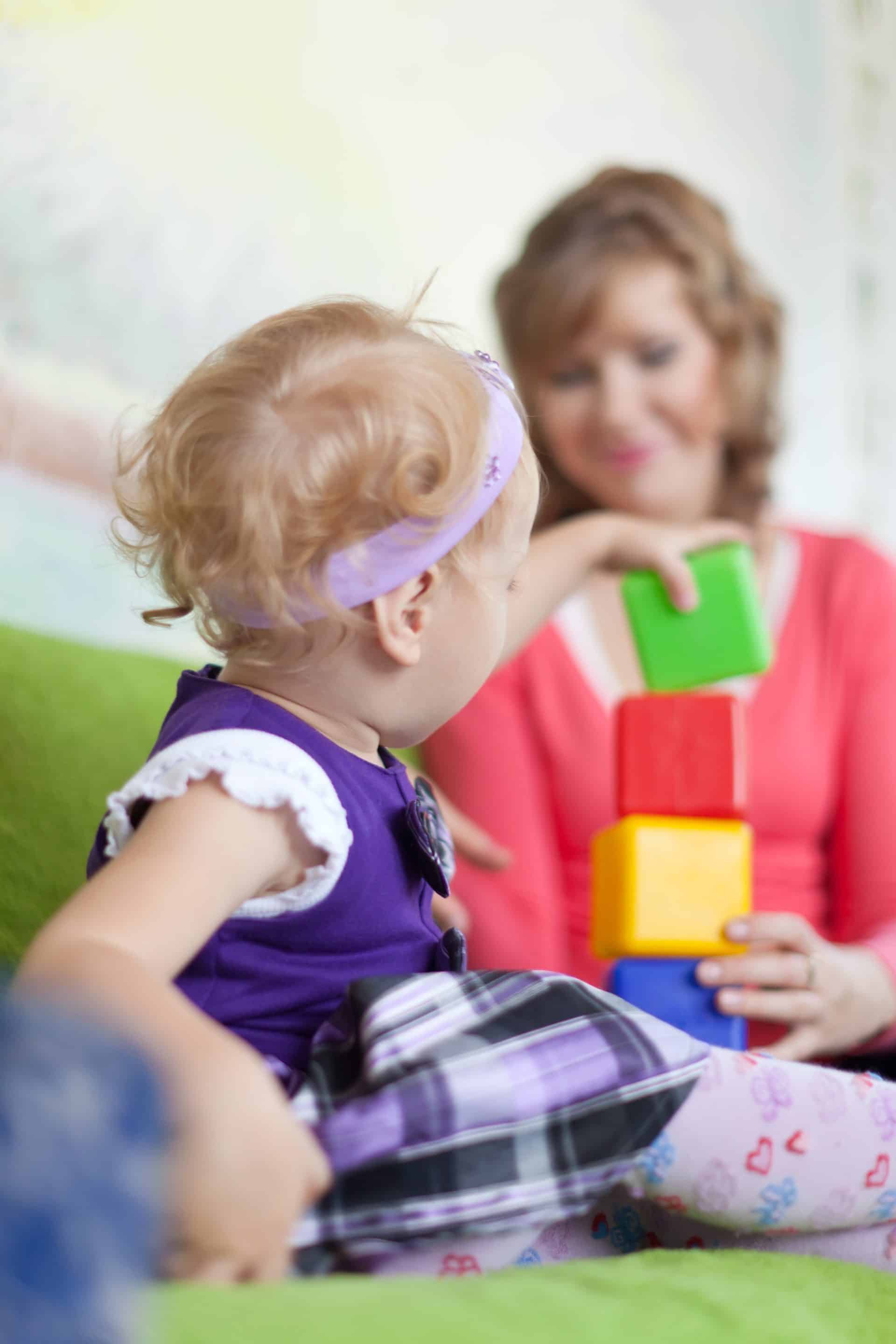 Garde d'enfants Essentiel & Domicile au travail